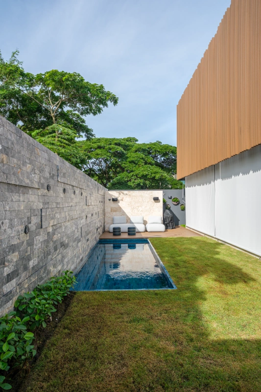House 2 (1)
